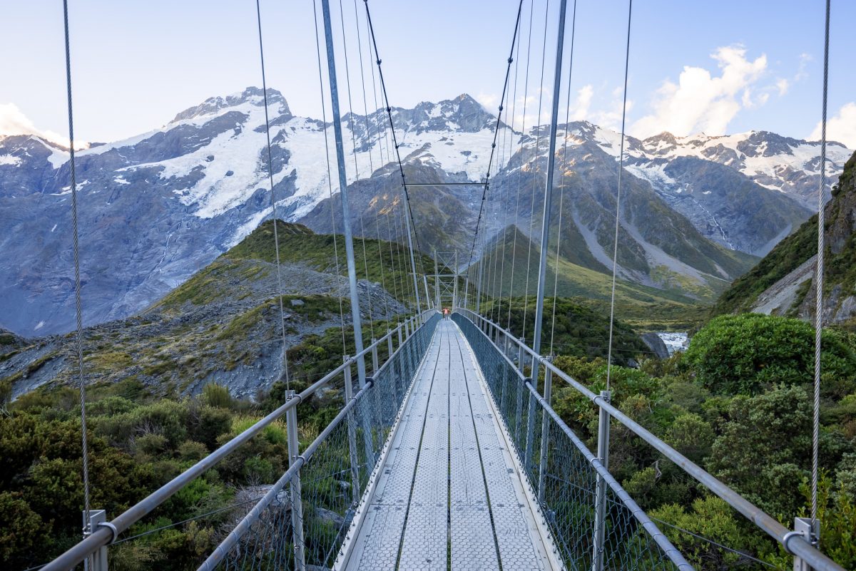 The Southern Alps, Rugged Mountains & Glacier Lakes