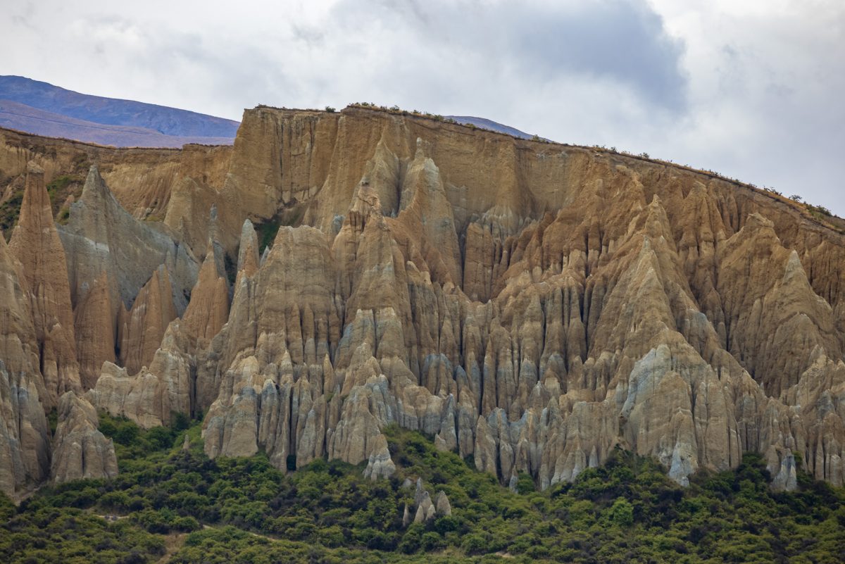 Clay CLiffs, Omarama