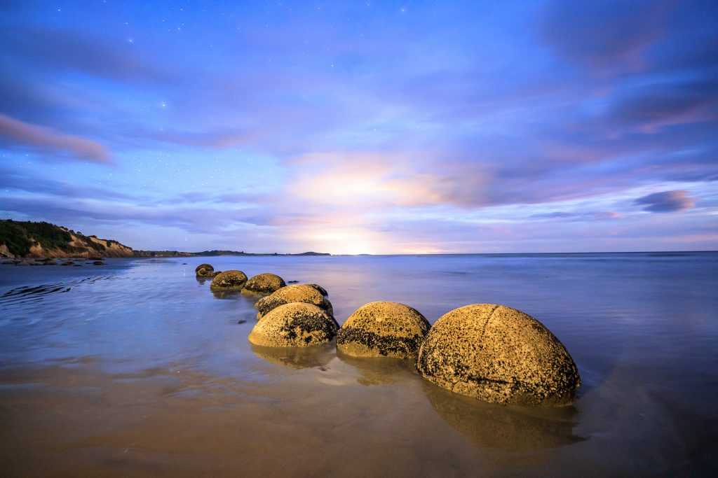 Dawn Moeraki Boulders Beach