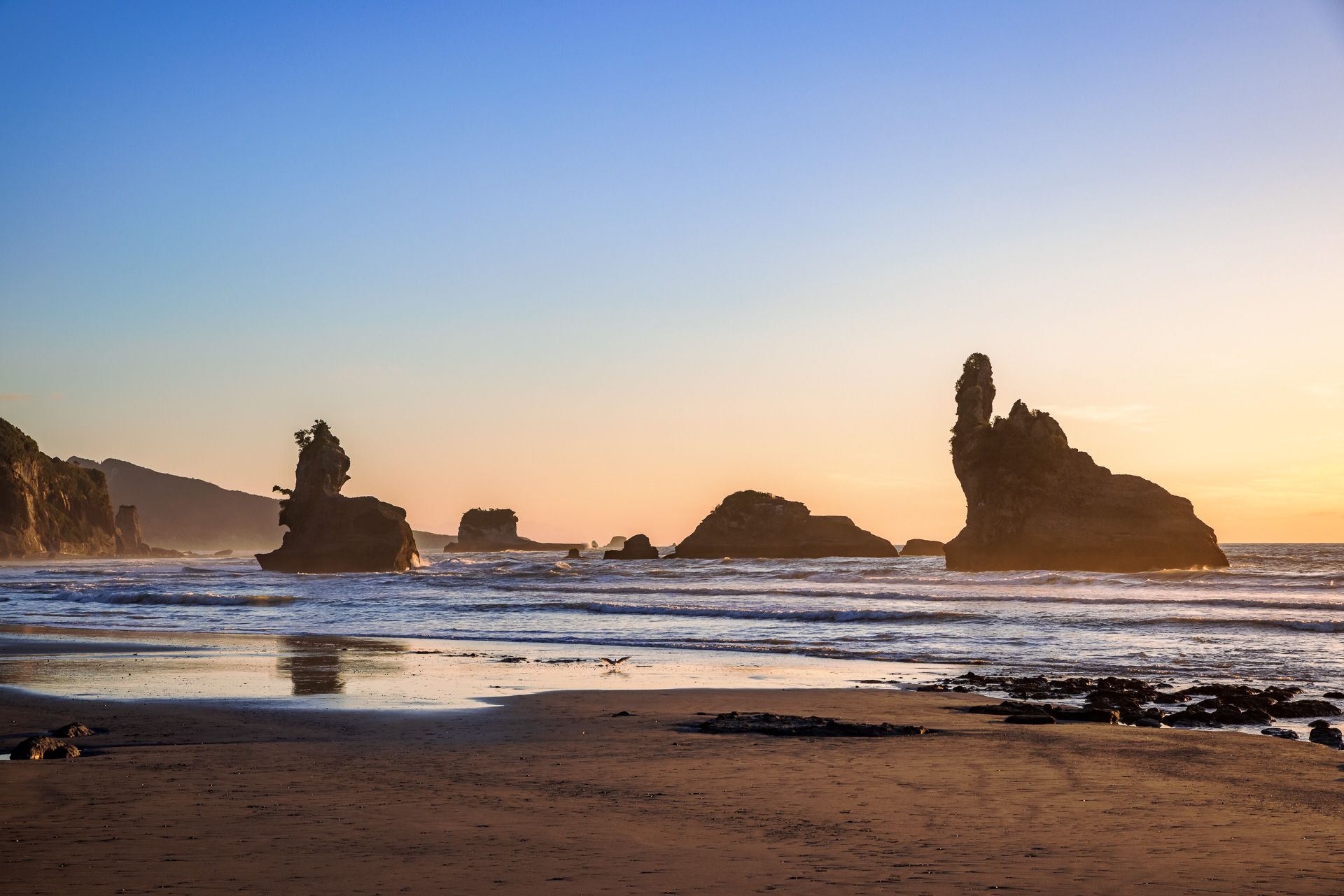 Motukiekie Rock Stacks 2